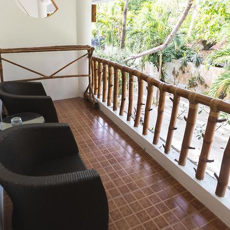Evolution Dive&Beach Resort Malapascua Exterior foto