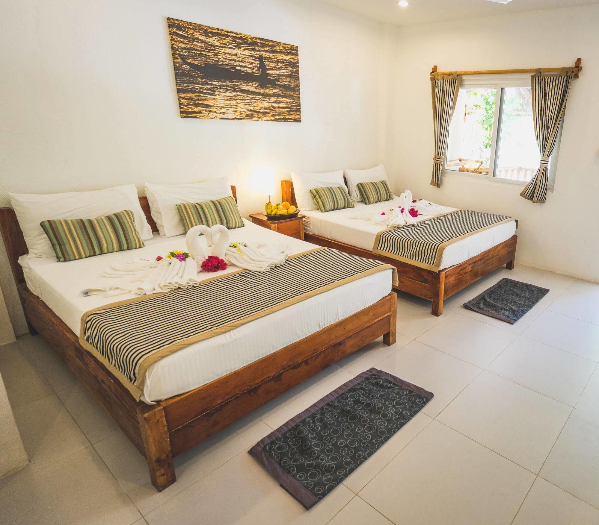 Evolution Dive&Beach Resort Malapascua Exterior foto